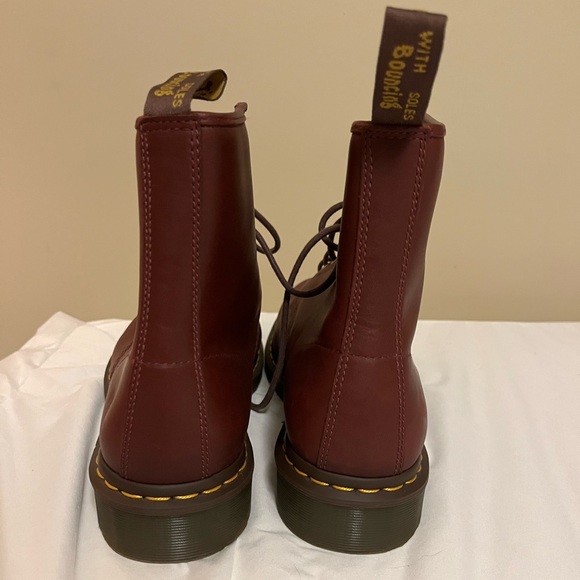 ♥️ Dr. Marten’s 1460 Boots - Picture 9 of 9